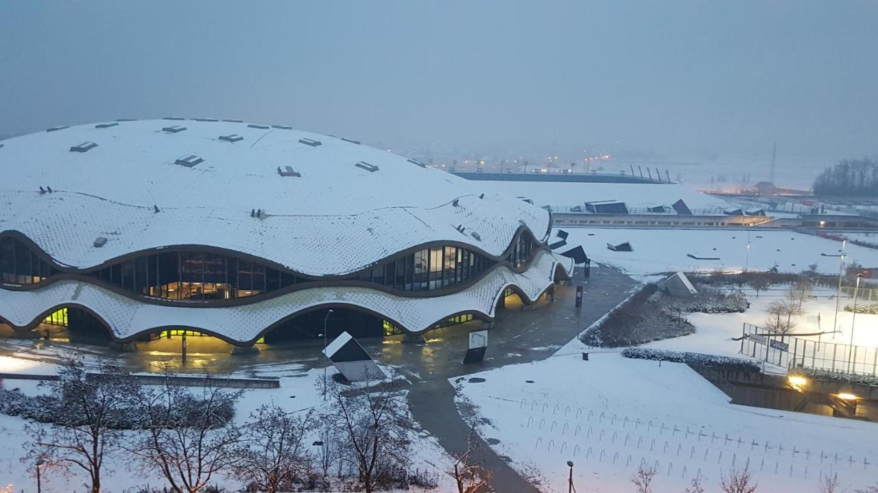 E&E Apartments 4* Arena Stozice Любляна Екстер'єр фото