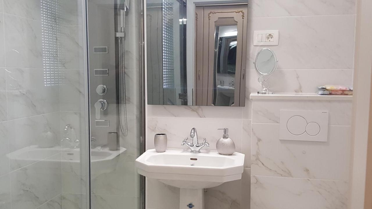 E&E Apartments 4* Arena Stozice Любляна Екстер'єр фото