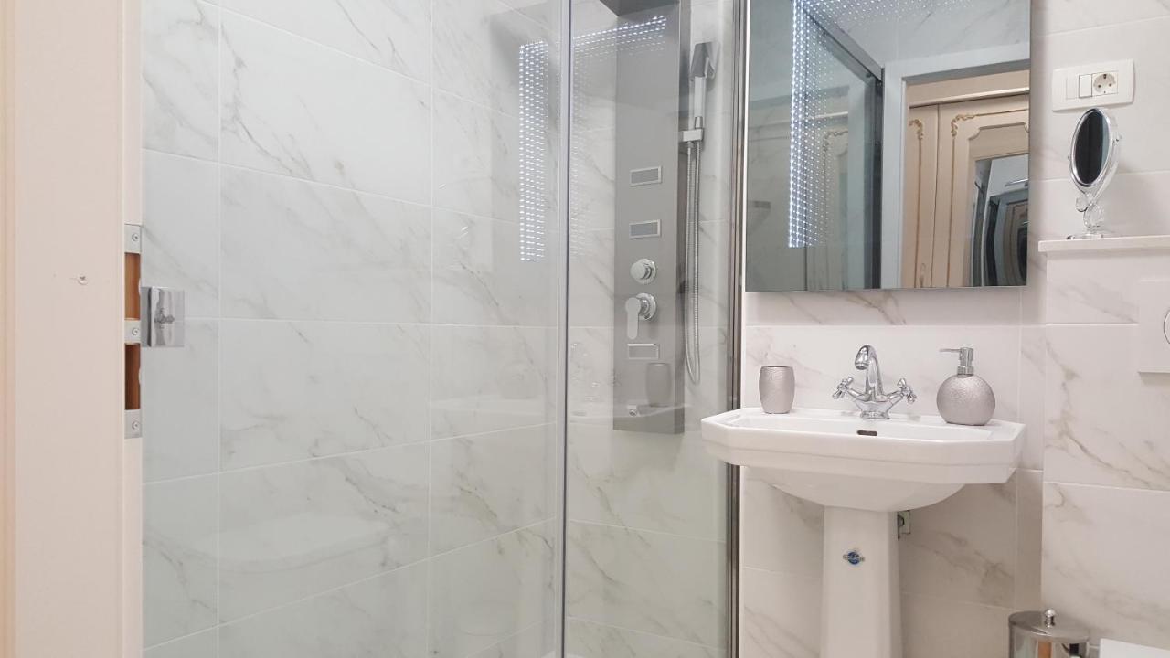 E&E Apartments 4* Arena Stozice Любляна Екстер'єр фото